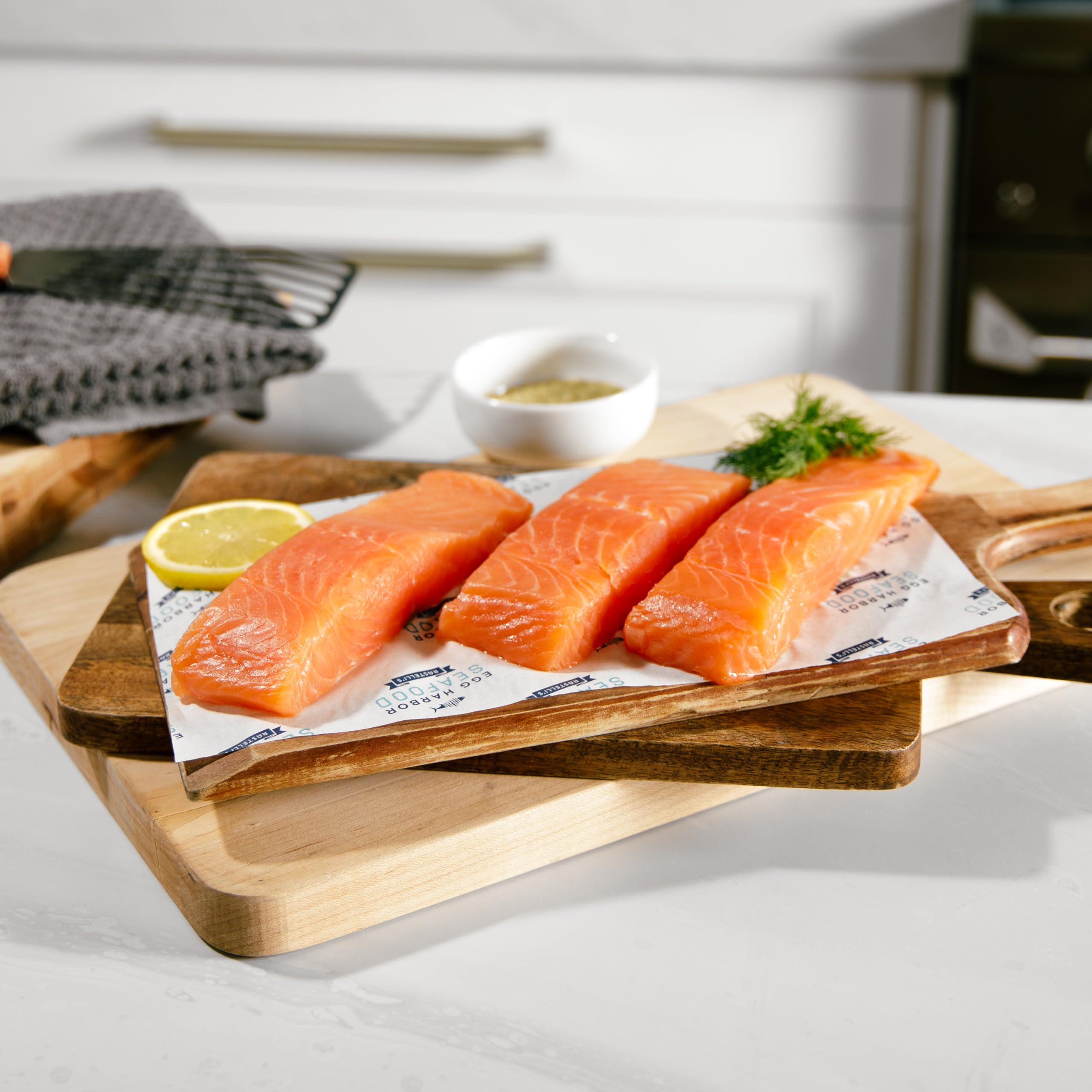 Amazon.com: Rastelli's Faroe Island Salmon (30 ct) 6 oz Portions